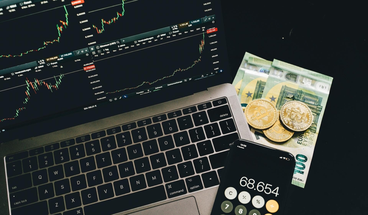 august-dividend-kings-buys