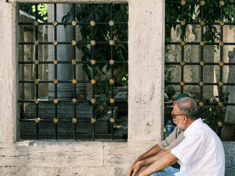 banks-denying-retirees