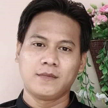 Profile picture of Taufik Hidayat